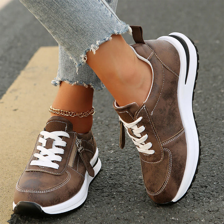Aura Studio Sneakers