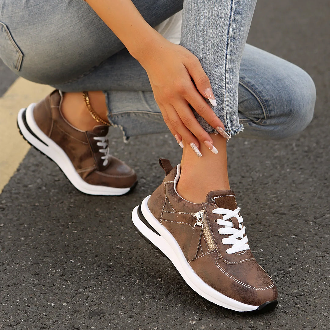 Aura Studio Sneakers