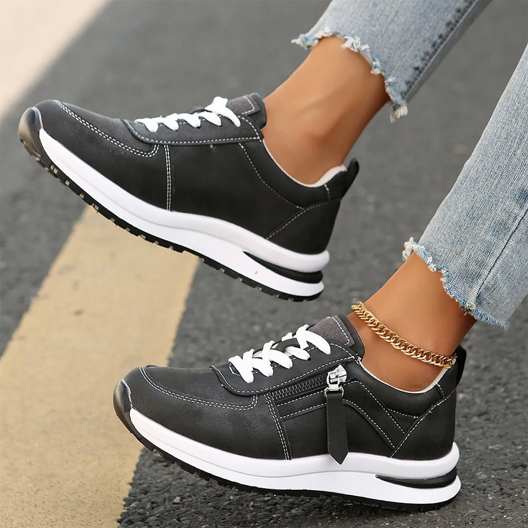 Aura Studio Sneakers