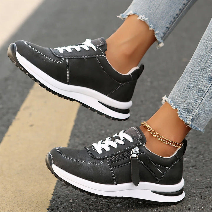 Aura Studio Sneakers