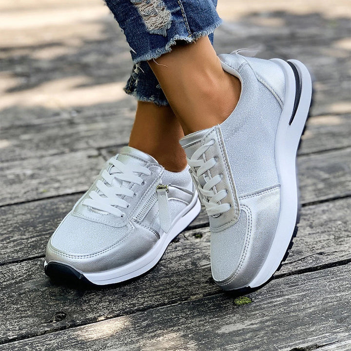 Aura Studio Sneakers