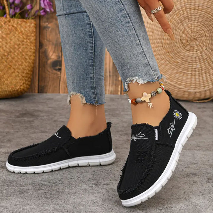 Emilia Daisy Embroidered Loafers