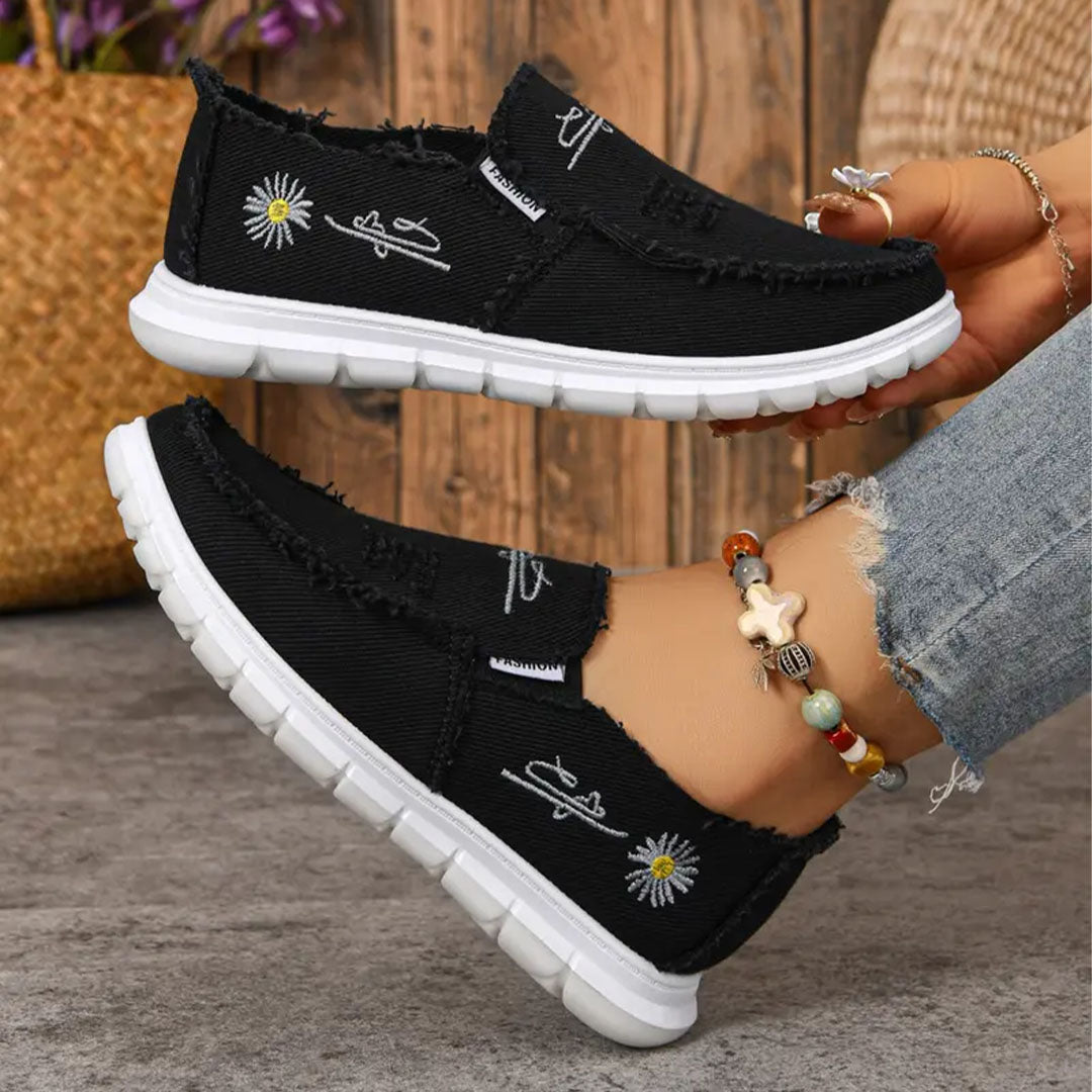 Emilia Daisy Embroidered Loafers