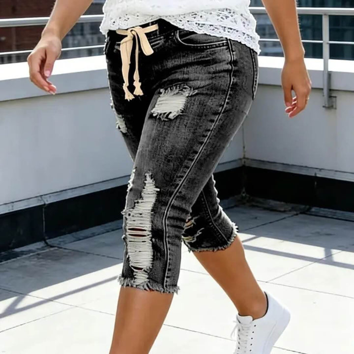 Amalfi Frayed Capri Jeans