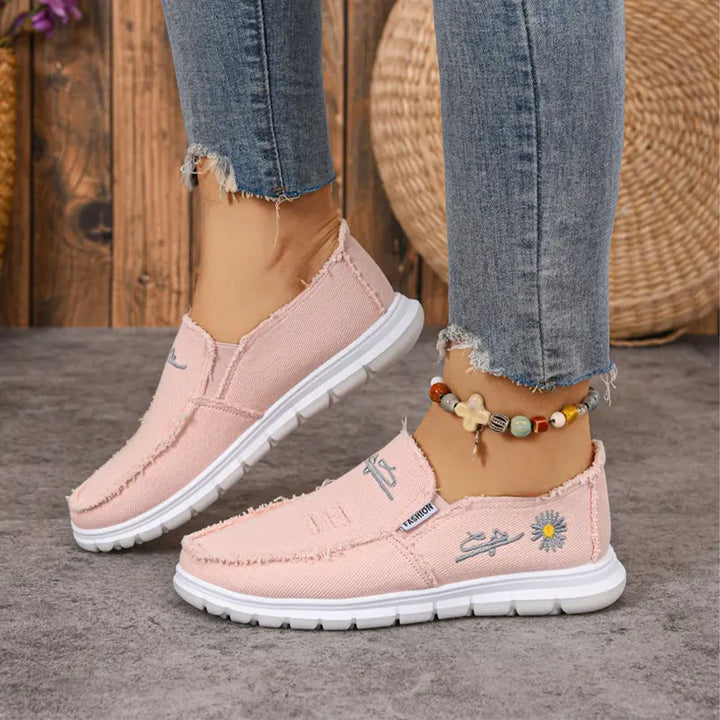 Emilia Daisy Embroidered Loafers