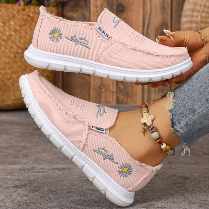 Emilia Daisy Embroidered Loafers